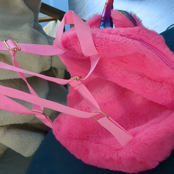 Backpack - Picture 2 of 3